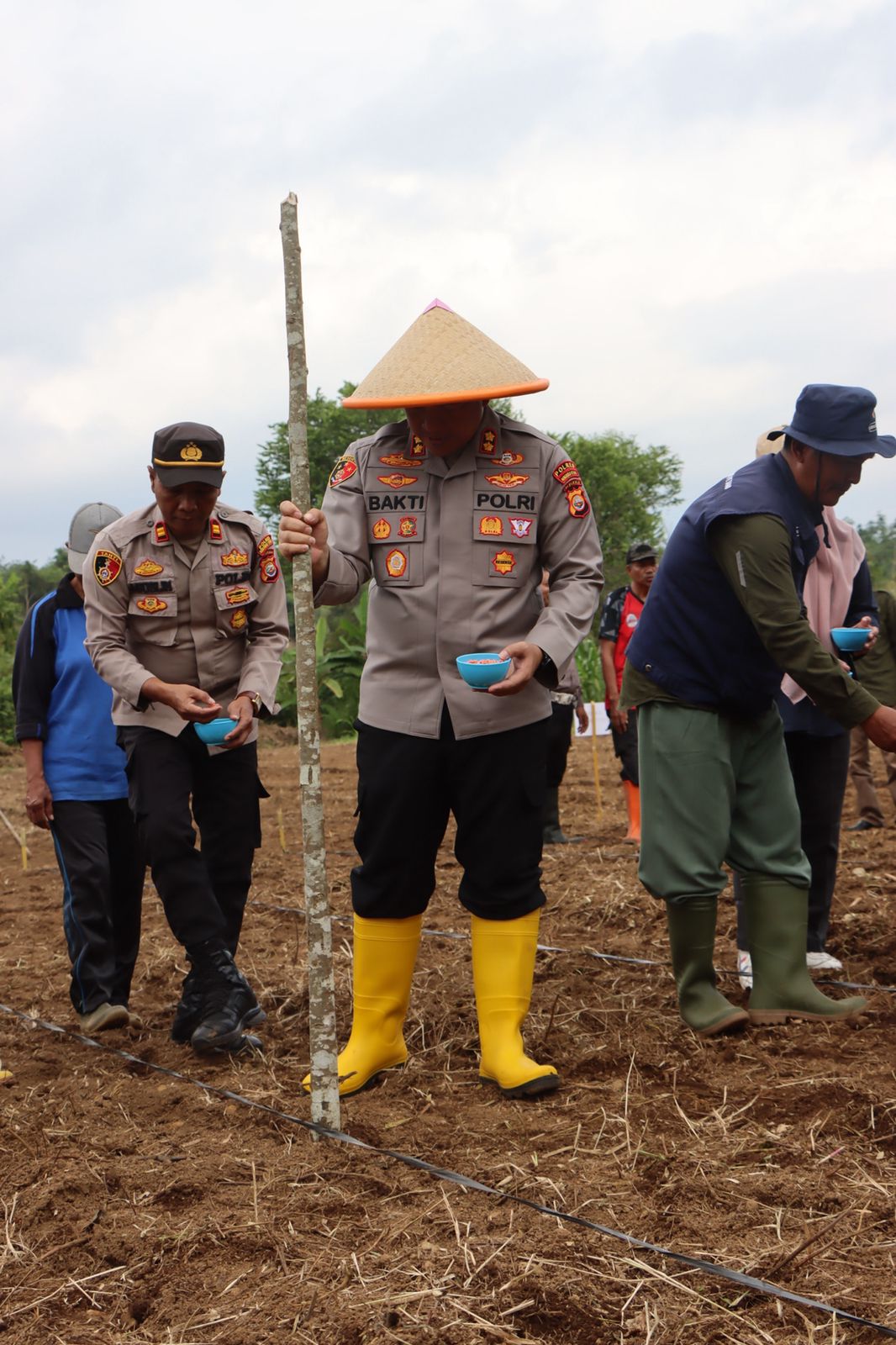 Polres Bengkulu Utara Ikuti Zoom Meeting dan Tanam Raya Jagung Serentak Kuartal I Dukung Ketahanan Pangan Nasional